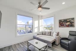 UHT 4505 Park 304 - Image 3