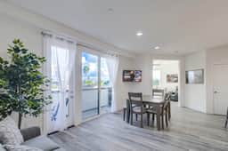 UHT 4505 Park 304 - Image 4