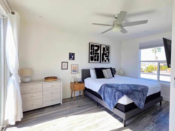 UHT 4505 Park 303 - Image 4