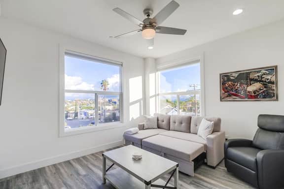 UHT 4505 Park 304 - Image 3
