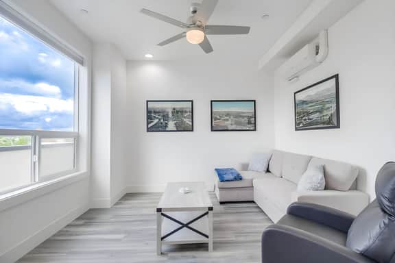 UHT 4505 Park 301 - Image 3