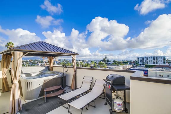 UHT 4505 Park 303 - Image 1